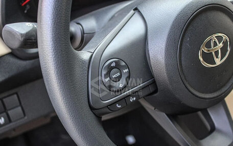 Toyota Yaris, 2026 год, 2 500 000 рублей, 14 фотография