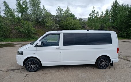 Volkswagen Caravelle T5, 2012 год, 1 999 999 рублей, 5 фотография