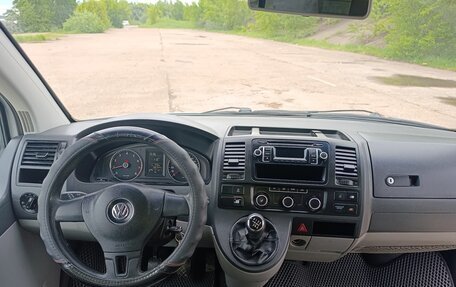 Volkswagen Caravelle T5, 2012 год, 1 999 999 рублей, 15 фотография