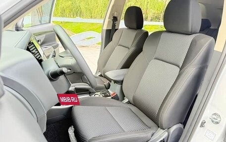 Mitsubishi Outlander III рестайлинг 3, 2022 год, 1 593 000 рублей, 9 фотография
