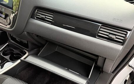 Mitsubishi Outlander III рестайлинг 3, 2022 год, 1 593 000 рублей, 20 фотография