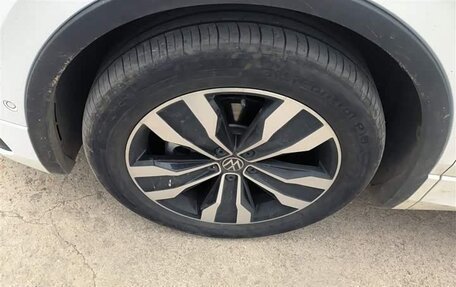 Volkswagen Tiguan II, 2025 год, 3 665 026 рублей, 9 фотография