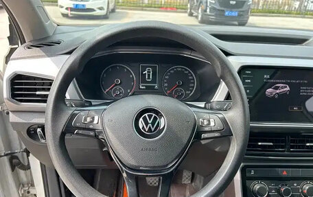 Volkswagen T-Cross I, 2023 год, 1 259 003 рублей, 8 фотография