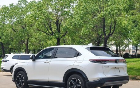 Honda Vezel, 2023 год, 2 090 000 рублей, 4 фотография