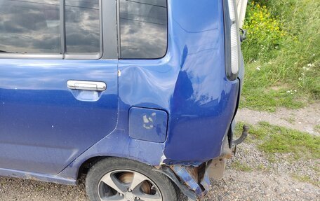 Nissan Cube II, 2001 год, 90 000 рублей, 8 фотография