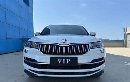 Skoda Karoq I, 2022 год, 1 870 000 рублей, 2 фотография