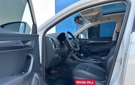 Skoda Karoq I, 2022 год, 1 870 000 рублей, 9 фотография