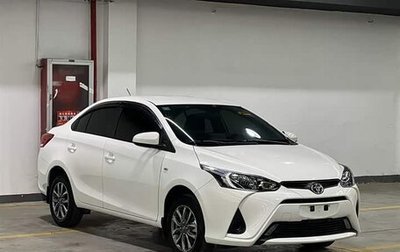 Toyota Yaris, 2022 год, 1 170 000 рублей, 1 фотография
