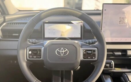 Toyota RAV4, 2026 год, 4 000 000 рублей, 15 фотография