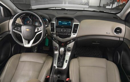 Chevrolet Cruze II, 2012 год, 749 000 рублей, 9 фотография