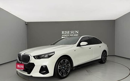 BMW 5 серия, 2024 год, 5 502 454 рублей, 1 фотография
