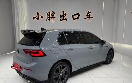 Volkswagen Golf VIII, 2022 год, 1 950 000 рублей, 4 фотография