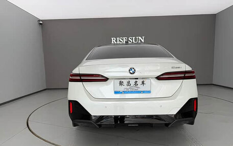 BMW 5 серия, 2024 год, 5 502 454 рублей, 6 фотография