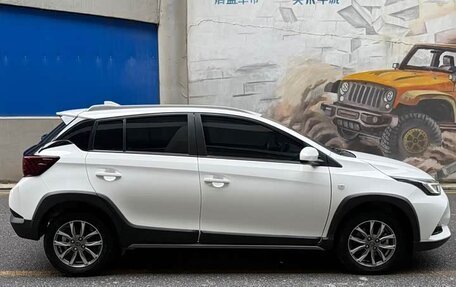 Toyota Yaris, 2022 год, 1 450 000 рублей, 13 фотография