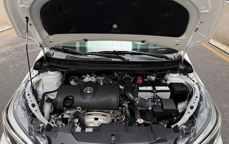 Toyota Yaris, 2022 год, 1 450 000 рублей, 22 фотография