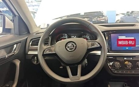 Skoda Kamiq I, 2024 год, 1 750 000 рублей, 9 фотография