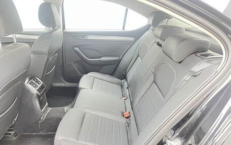 Skoda Superb III рестайлинг, 2024 год, 2 400 000 рублей, 13 фотография