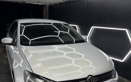 Volkswagen Polo VI (EU Market), 2012 год, 620 000 рублей, 2 фотография