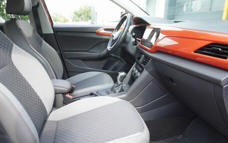 Volkswagen Taos, 2021 год, 2 270 000 рублей, 10 фотография
