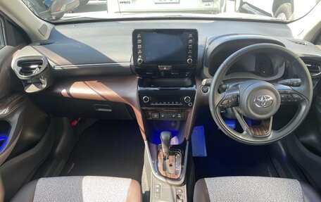 Toyota Yaris Cross, 2021 год, 1 630 300 рублей, 11 фотография