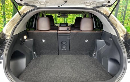 Toyota Yaris Cross, 2021 год, 1 630 300 рублей, 17 фотография
