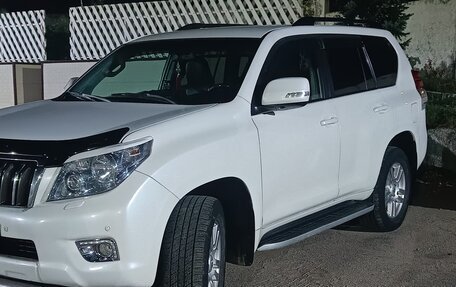 Toyota Land Cruiser Prado 150 рестайлинг 2, 2010 год, 2 640 000 рублей, 3 фотография