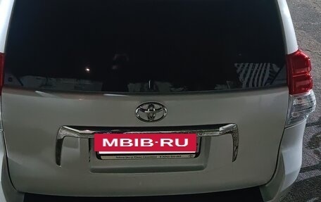 Toyota Land Cruiser Prado 150 рестайлинг 2, 2010 год, 2 640 000 рублей, 4 фотография