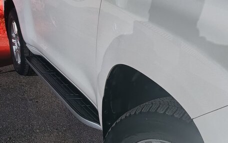 Toyota Land Cruiser Prado 150 рестайлинг 2, 2010 год, 2 640 000 рублей, 9 фотография