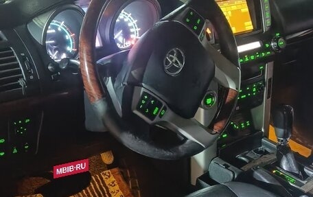 Toyota Land Cruiser Prado 150 рестайлинг 2, 2010 год, 2 640 000 рублей, 8 фотография