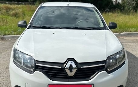 Renault Logan II, 2015 год, 535 000 рублей, 1 фотография