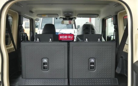 Suzuki Jimny, 2022 год, 1 650 000 рублей, 18 фотография