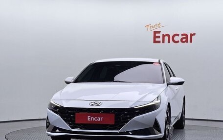 Hyundai Avante, 2022 год, 1 680 000 рублей, 2 фотография