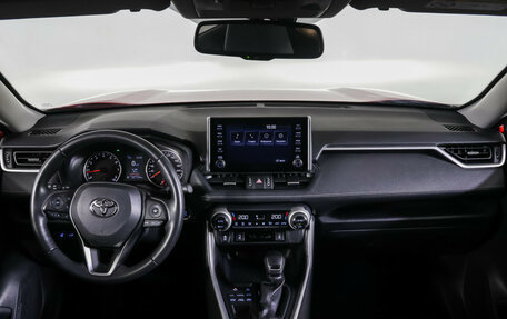 Toyota RAV4, 2021 год, 3 446 000 рублей, 18 фотография