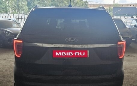 Ford Explorer VI, 2018 год, 1 710 000 рублей, 3 фотография