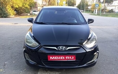 Hyundai Solaris II рестайлинг, 2012 год, 640 000 рублей, 1 фотография