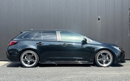 Toyota Corolla, 2022 год, 1 350 000 рублей, 3 фотография