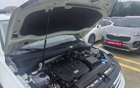 Volkswagen Tiguan II, 2023 год, 3 881 000 рублей, 13 фотография