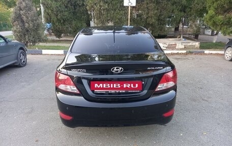 Hyundai Solaris II рестайлинг, 2012 год, 640 000 рублей, 5 фотография