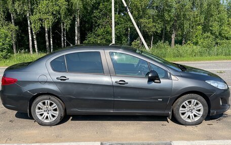 Peugeot 408 I рестайлинг, 2016 год, 650 000 рублей, 2 фотография