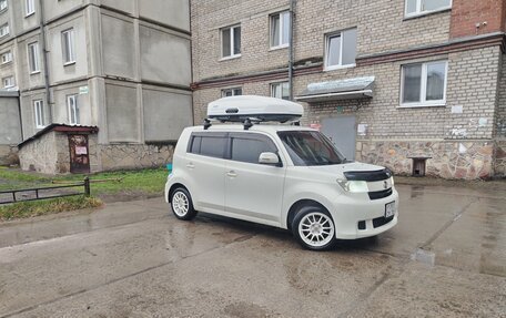 Toyota bB II рестайлинг, 2010 год, 800 000 рублей, 3 фотография