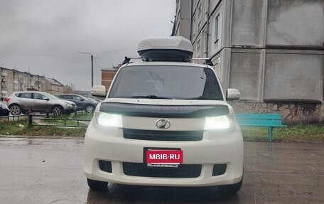 Toyota bB II рестайлинг, 2010 год, 800 000 рублей, 12 фотография