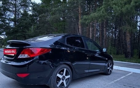Hyundai Solaris II рестайлинг, 2014 год, 830 000 рублей, 4 фотография