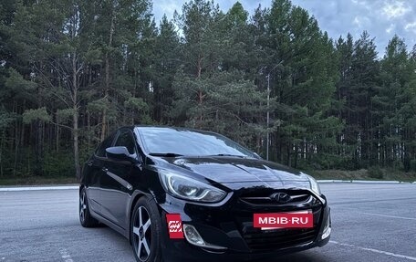 Hyundai Solaris II рестайлинг, 2014 год, 830 000 рублей, 2 фотография