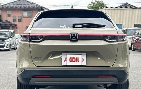 Honda Vezel, 2022 год, 1 930 000 рублей, 5 фотография