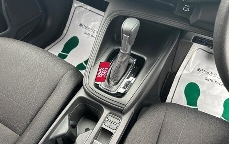 Honda Vezel, 2022 год, 1 930 000 рублей, 10 фотография