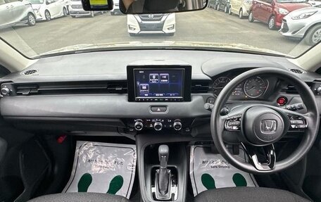 Honda Vezel, 2022 год, 1 930 000 рублей, 19 фотография
