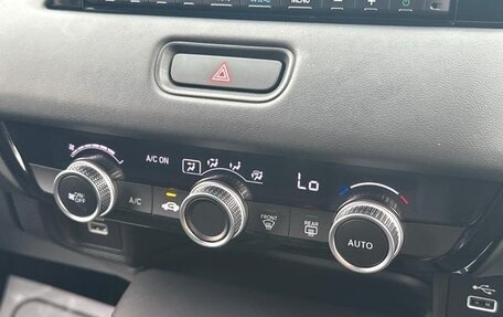 Honda Vezel, 2022 год, 1 930 000 рублей, 21 фотография