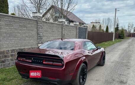 Dodge Challenger III рестайлинг 2, 2020 год, 7 500 000 рублей, 8 фотография