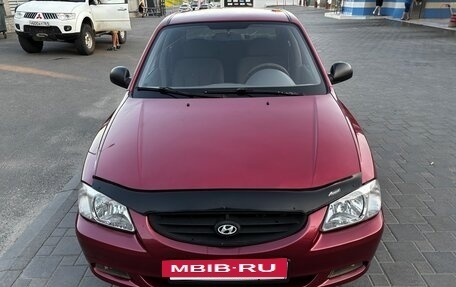 Hyundai Accent II, 2004 год, 320 000 рублей, 2 фотография