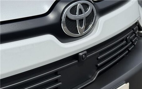 Toyota Sienta, 2026 год, 2 300 000 рублей, 4 фотография
